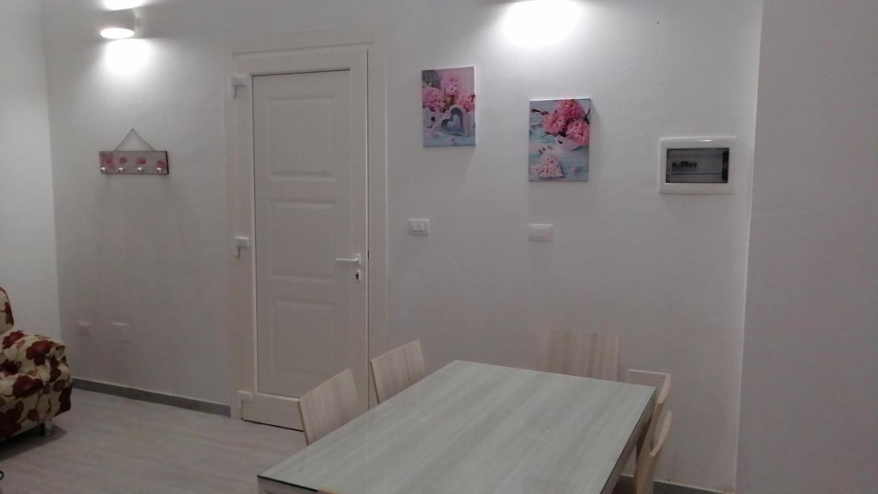 La Casa Di Chiara Apartment Taviano  Luaran gambar